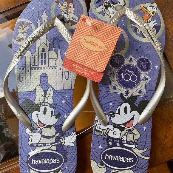 Disney Havaianas 100 years of magic flip flops - Picture 1 of 3